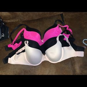4 34ddd VICTORIA SECRET BRAS ALL ITEMS BUNDLE 4 ITEMS FOR $20 I WILL SEND OFFER